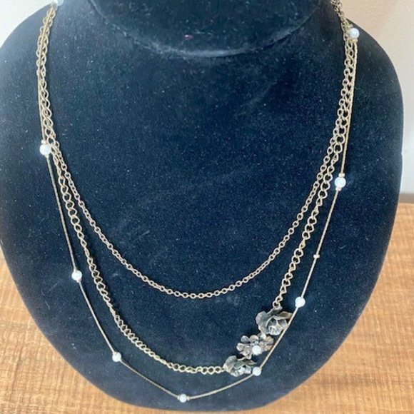 Vintage Brass Toned Layered Necklace with Pearls - Picture 6 of 8